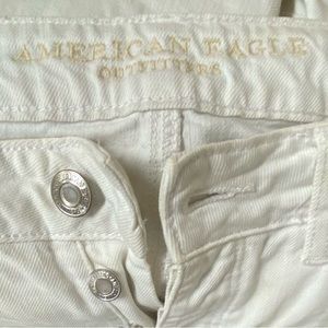 American eagle vintage denim white size 6
